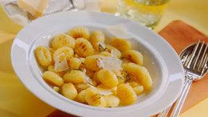 Pfanni Rezept | Gnocchi in Salbeibutter