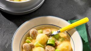 Rezept Würstchentopf mit Lauch und Mini-Knödel